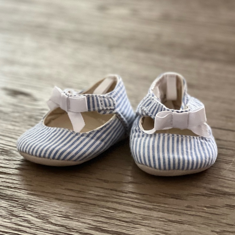 Baby size 1 Gymboree infant Mary Jane shoes with bow